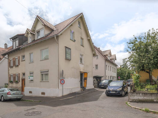 Doppelhaushälfte zum Kauf 190.000 € 6 Zimmer 132,5 m² 101 m² Grundstück Schwenningen Villingen-Schwenningen 78054