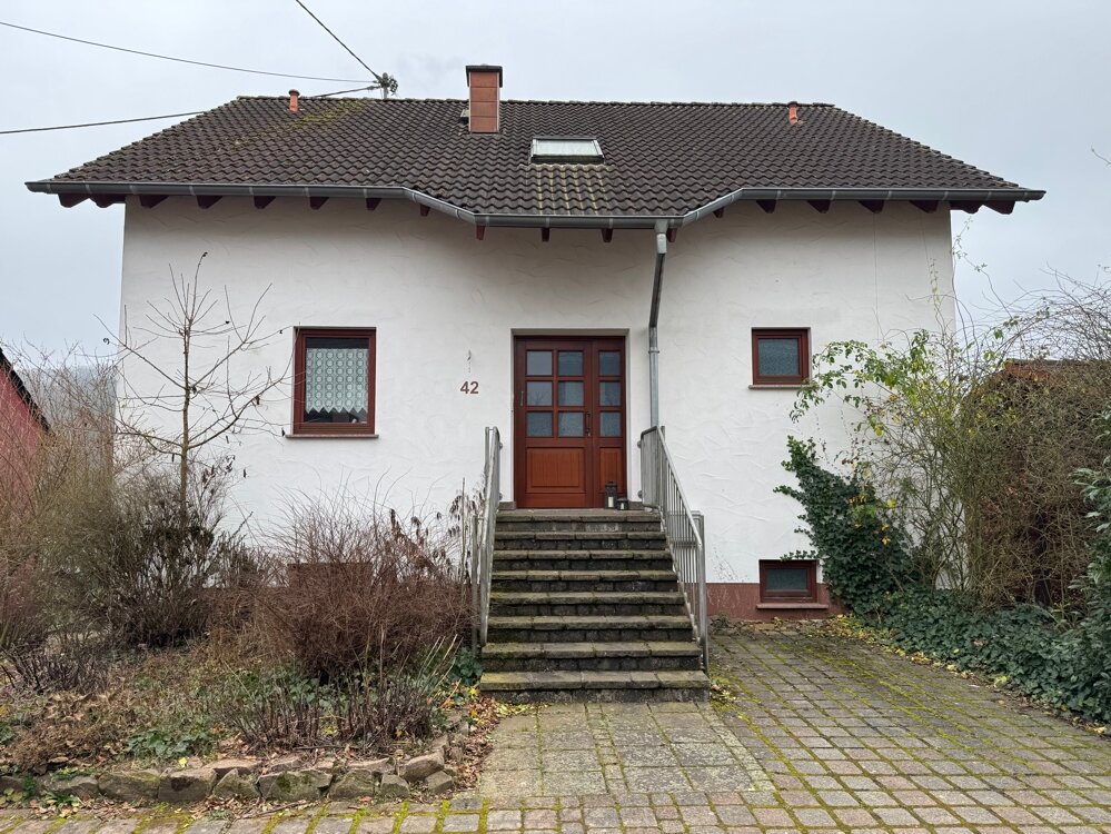 Einfamilienhaus zum Kauf 398.000 € 10 Zimmer 209,5 m²<br/>Wohnfläche 1.001 m²<br/>Grundstück Lockweiler Wadern 66687