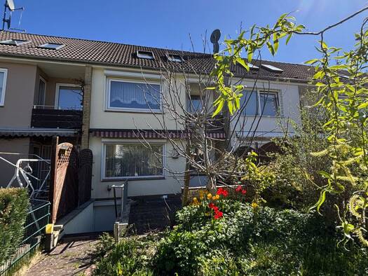 Haus zum Kauf 369.000 € 5 Zimmer 103 m² 147 m² Grundstück Harksheide Norderstedt 22844