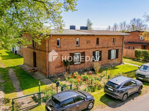Doppelhaushälfte zum Kauf 129.000 € 4 Zimmer 100 m² 1.399 m² Grundstück Hoevet Velgast 18469
