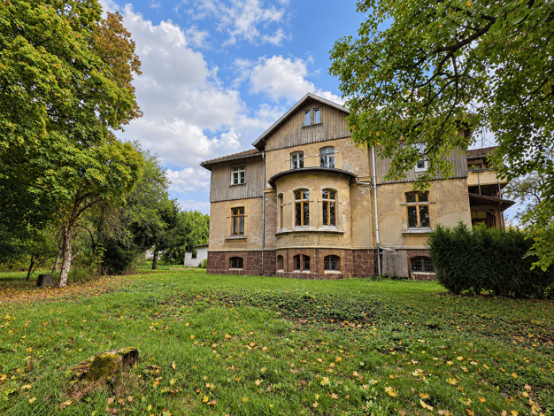 Villa zum Kauf 335.000 € 12 Zimmer 419 m² 4.788 m² Grundstück Ilfeld Harztor 99768