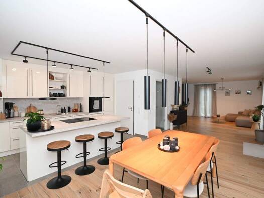 Wohnung zur Miete - Erstbezug 1.900 € 4 Zimmer 152 m² frei ab sofort Freudenstadt 72250