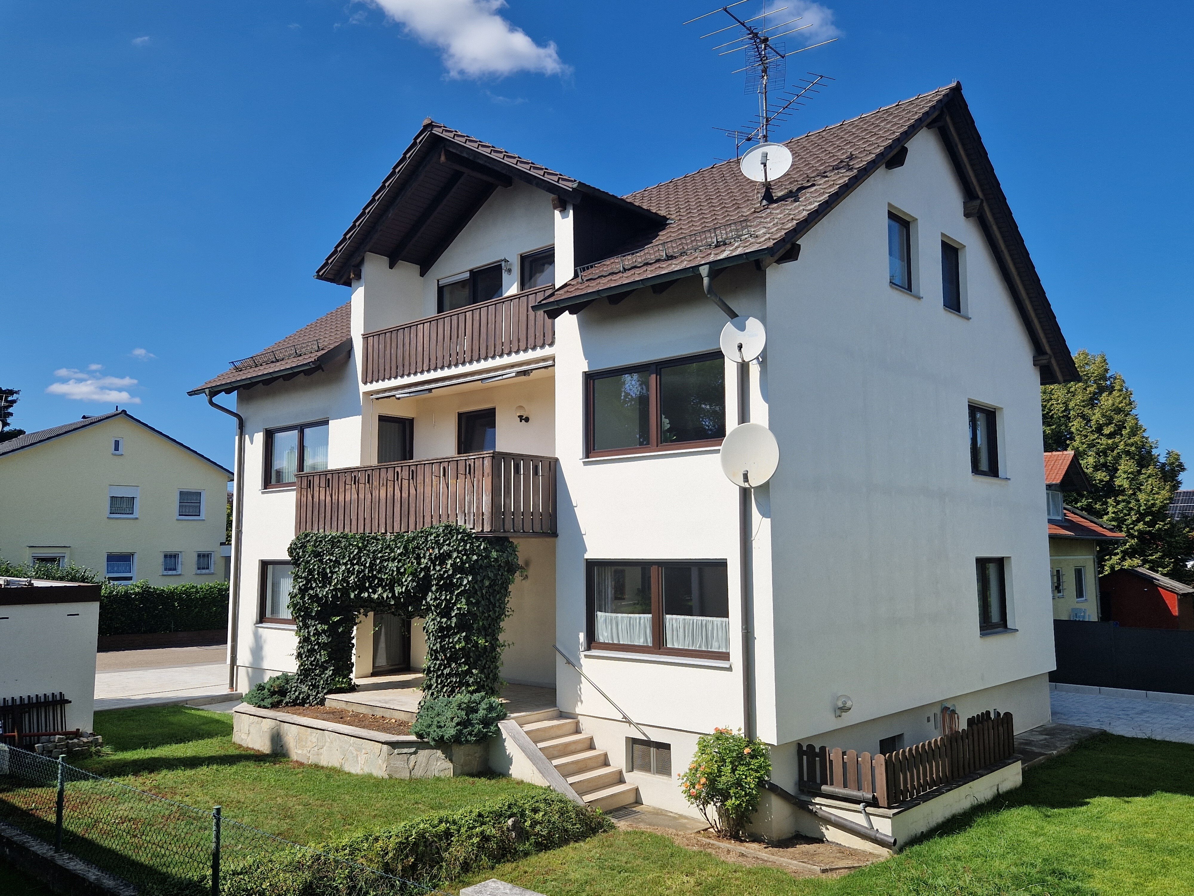 Mehrfamilienhaus zum Kauf 685.000 € 10 Zimmer 258 m²<br/>Wohnfläche 959 m²<br/>Grundstück ab sofort<br/>Verfügbarkeit Wettstetten Wettstetten 85139