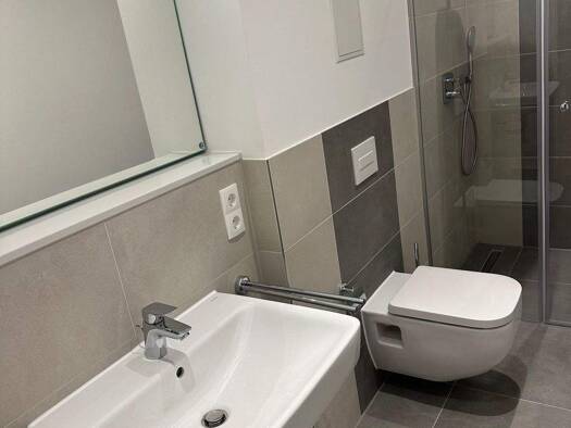 Wohnung zur Miete 373 € 2 Zimmer 43,8 m² 1. Geschoss frei ab 01.02.2026 Jahnstraße 60 Lutherviertel Chemnitz 09126