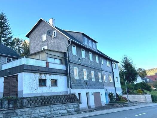 Mehrfamilienhaus zum Kauf 45.000 € 8,5 Zimmer 170 m² 165 m² Grundstück frei ab sofort Neuhaus Neuhaus am Rennweg 98724
