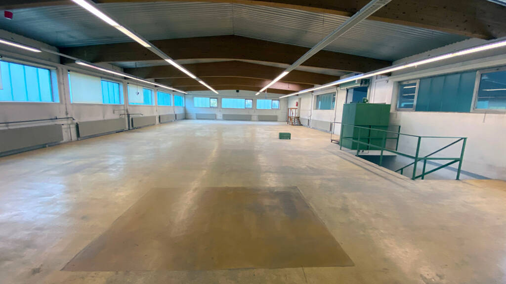 Lagerhalle zur Miete 4 € 369 m² Lagerfläche Gosbach Bad Ditzenbach 73342