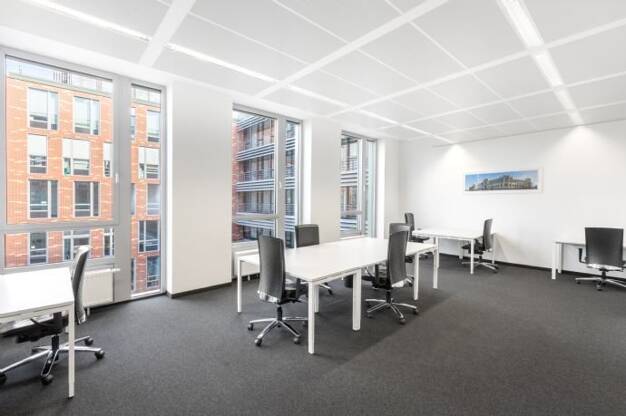 Bürofläche zur Miete 2.159 € 100 m² Bürofläche teilbar von 30 m² bis 100 m² Barthstr. 2-10 Schwanthalerhöhe München 80339