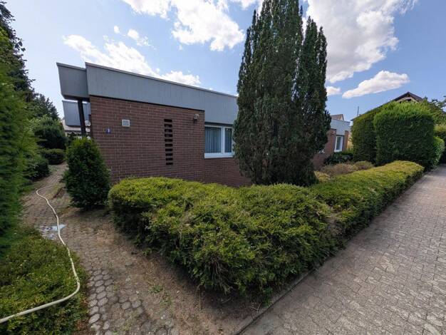Einfamilienhaus zum Kauf provisionsfrei 835.000 € 7 Zimmer 210 m² 780 m² Grundstück Limburgerhof 67117