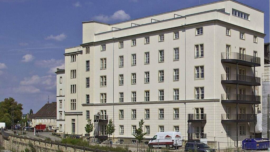 Wohnung zum Kauf 499.000 € 4 Zimmer 141 m² EG Plauen Dresden 01187