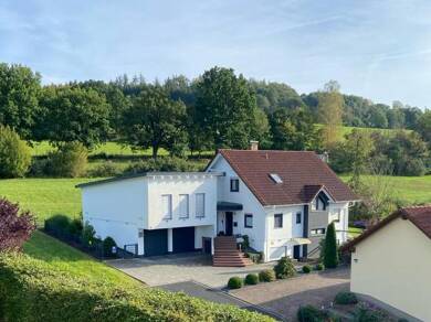 Einfamilienhaus zum Kauf 7 Zimmer 135 m² 685 m² Grundstück frei ab sofort Bad Brückenau Bad Brückenau 97769