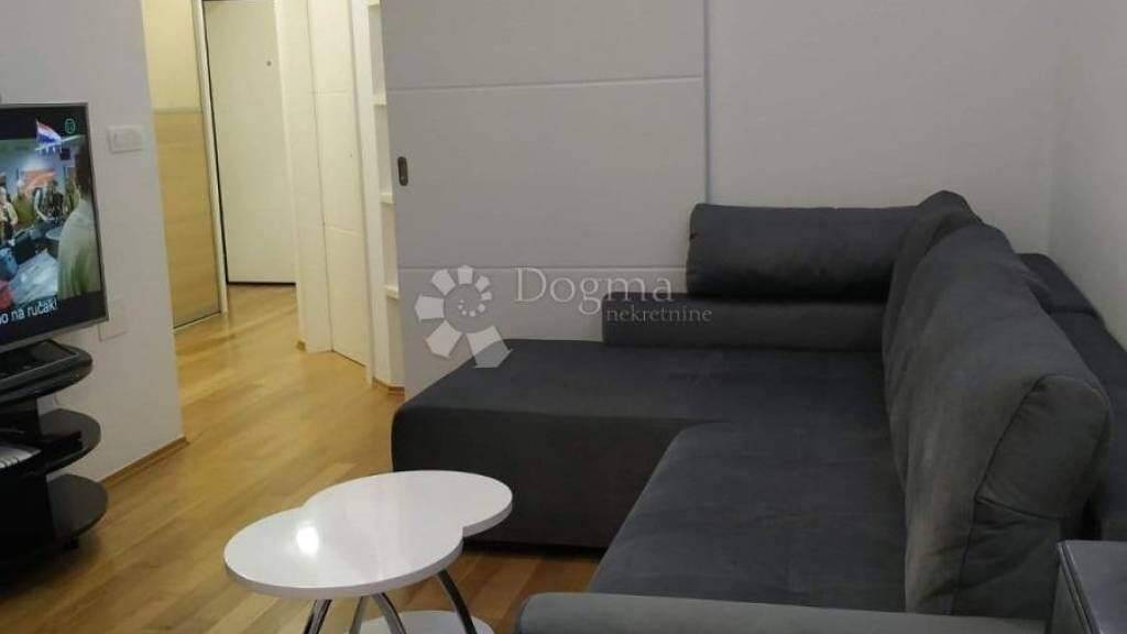 Wohnung zum Kauf 228.000 € 2 Zimmer 43 m² 2. Geschoss Nova Ves - Gupceva zvijezda