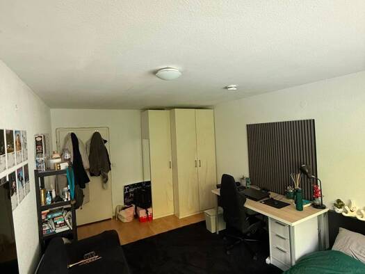 WG-Zimmer zur Miete 450 € 20 m² Geschoss 3/4 frei ab sofort Nord Stuttgart 70174