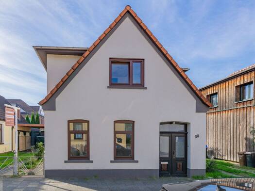Einfamilienhaus zum Kauf 230.000 € 4 Zimmer 122 m² 381 m² Grundstück Vegesack Bremen 28757
