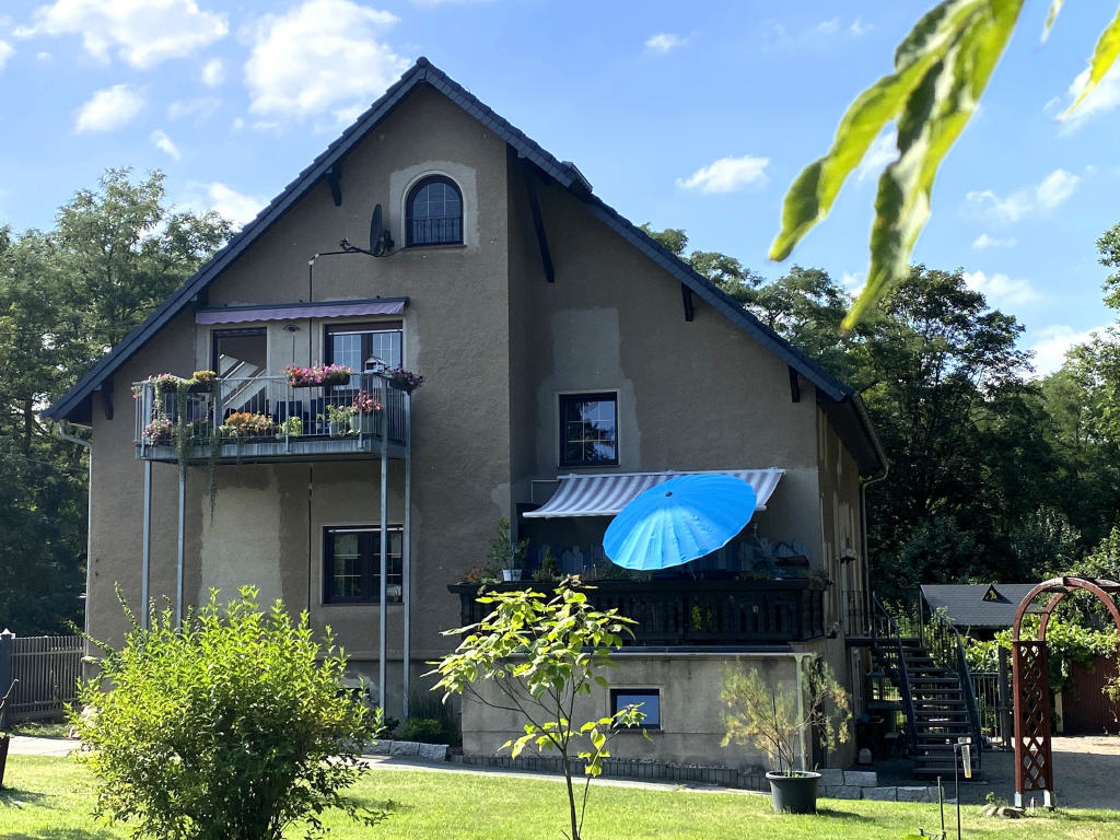 Einfamilienhaus zum Kauf 390.000 € 12 Zimmer 298,6 m²<br/>Wohnfläche 5.043 m²<br/>Grundstück 01.08.2025<br/>Verfügbarkeit Gostewitz Gostewitz 01594