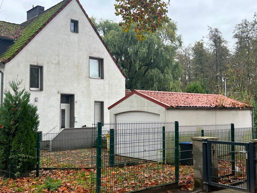 Reihenendhaus zum Kauf provisionsfrei 149.000 € 3 Zimmer 79 m²<br/>Wohnfläche 337 m²<br/>Grundstück Buer Gelsenkirchen 45894