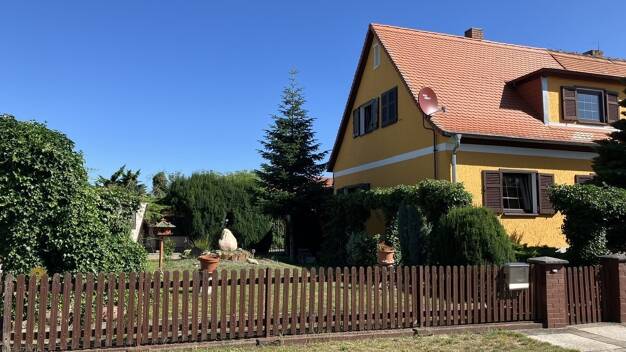 Doppelhaushälfte zum Kauf 130.000 € 4 Zimmer 100 m² 1.026 m² Grundstück Ferchland Ferchland 39317