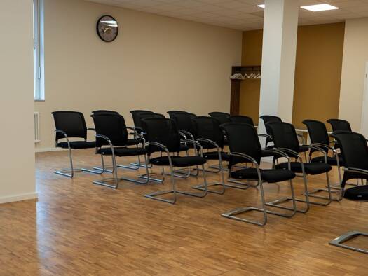 Büro zur Miete provisionsfrei 23 € 1 Zimmer 153 m² Bürofläche Bahnhofstraße 18 b Usingen Usingen 61250