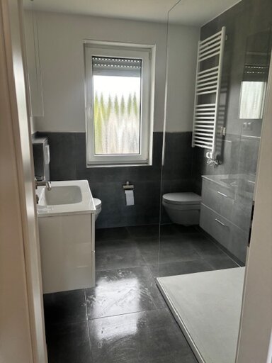 Wohnung zur Miete 950 € 4 Zimmer 112 m² 1. Geschoss frei ab sofort Alexander-Wiegand-Str. 23 Trennfurt Klingenberg a. Main 63911