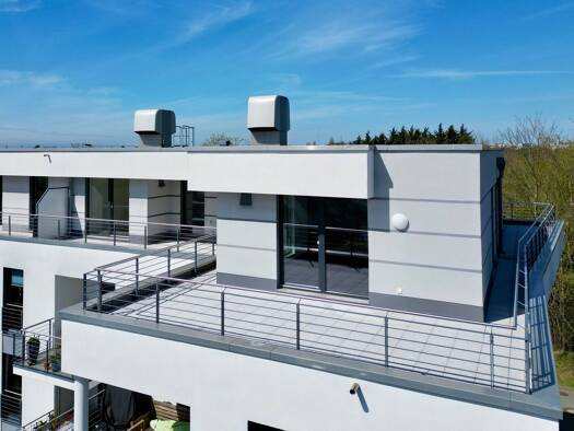 Penthouse zum Kauf 725.000 € 4 Zimmer 147,2 m² frei ab sofort Am Stadtblick 30 Brinckmansdorf Rostock 18146
