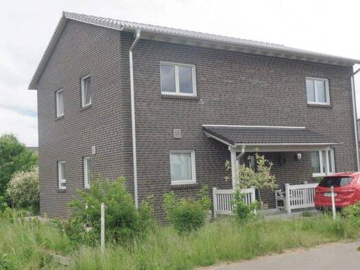 Einfamilienhaus zum Kauf 450.000 € 5 Zimmer 161 m² 571 m² Grundstück frei ab sofort Arnstadt 99310
