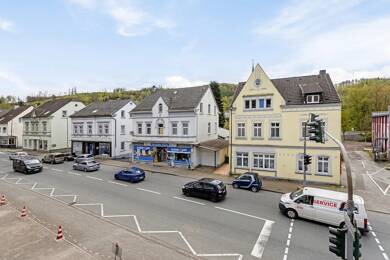 Wohn- und Geschäftshaus zum Kauf als Kapitalanlage geeignet 1.100.000 € 1.063 m² 2.698 m² Grundstück Brügge Lüdenscheid 58515