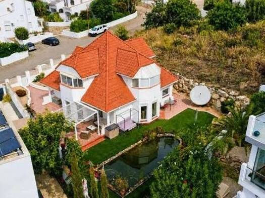 Chalet zum Kauf 475.000 € 4 Zimmer 247 m² Xaló 03727