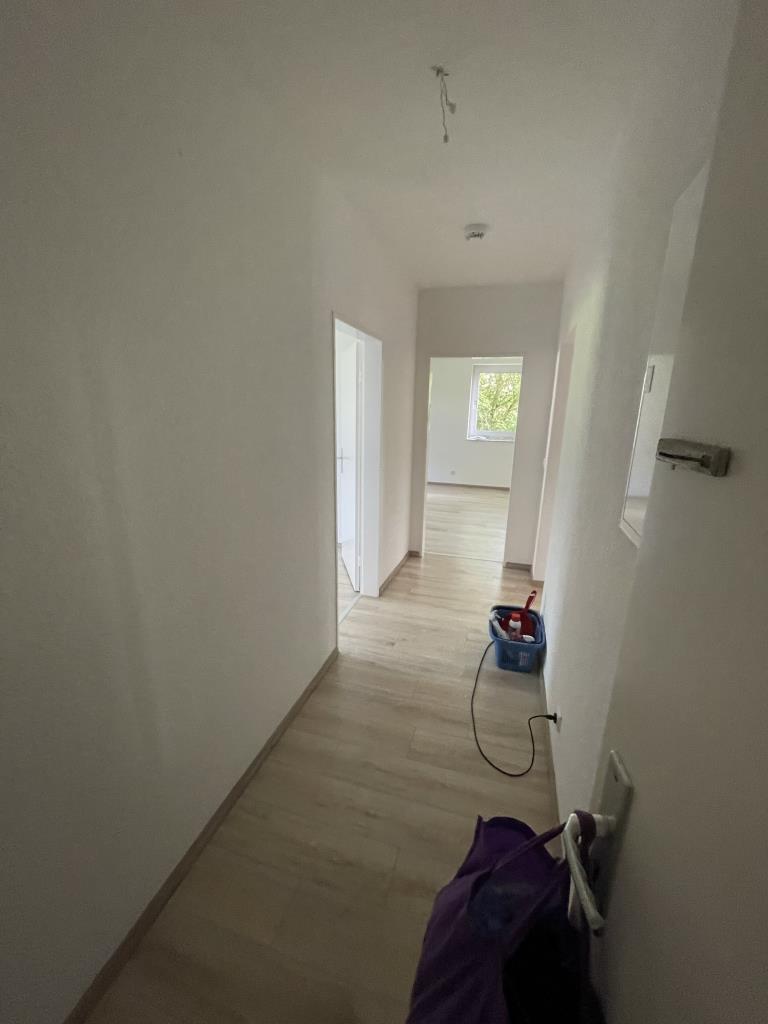 Wohnung zur Miete 509 € 3 Zimmer 62 m²<br/>Wohnfläche 1.<br/>Geschoss 01.04.2025<br/>Verfügbarkeit Adolf-Saenger-Straße 28 Gesiweid - Wenscht / Schiessberg Siegen 57078