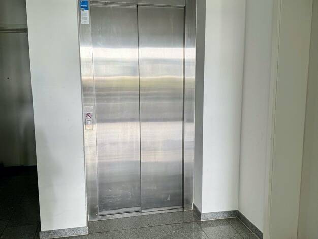 Wohnung zur Miete 1.249 € 2 Zimmer 72,1 m² 4. Geschoss Weisenau Mainz 55130