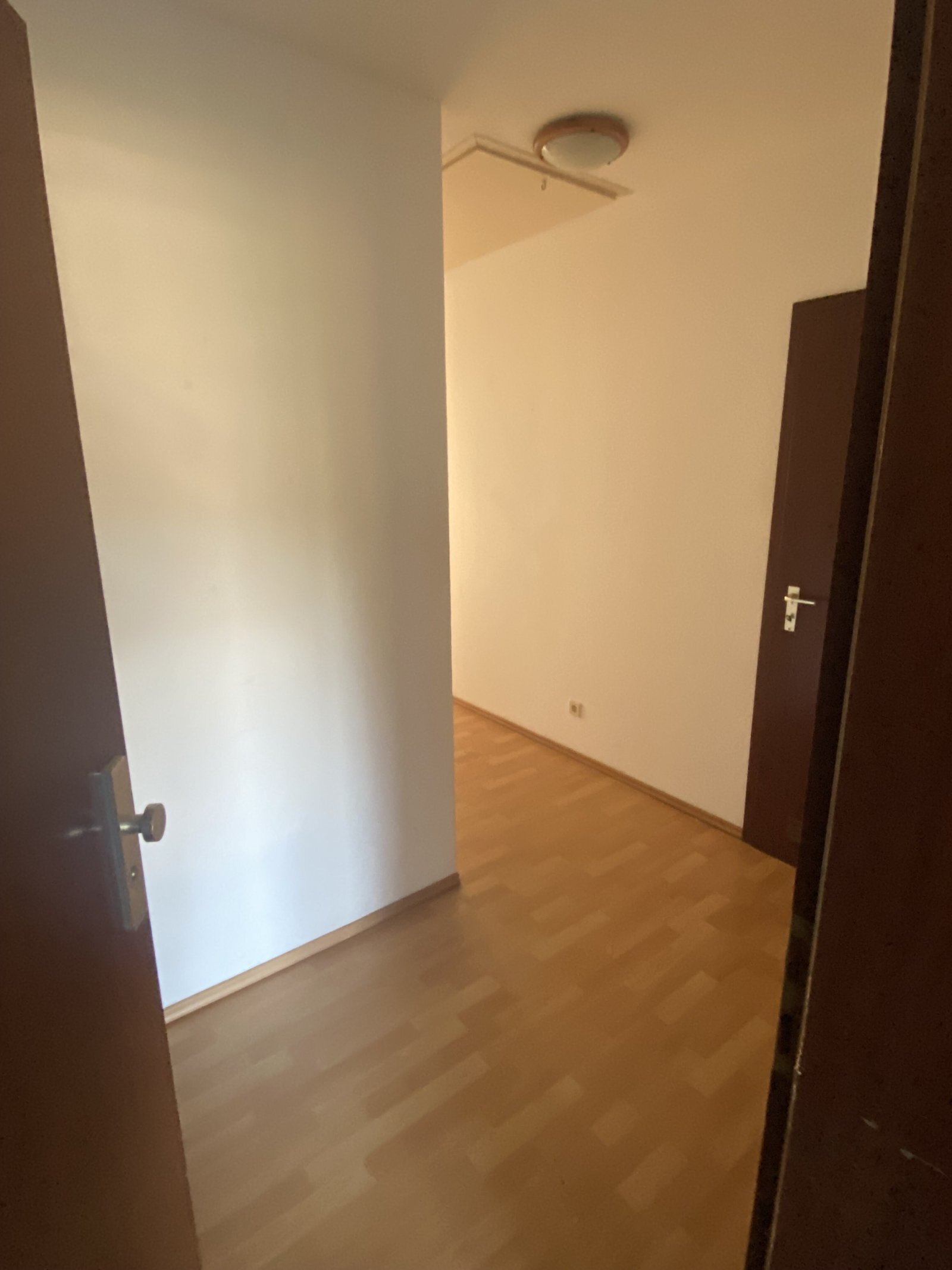 Wohnung zur Miete 310 € 1 Zimmer 50 m²<br/>Wohnfläche 3.<br/>Geschoss ab sofort<br/>Verfügbarkeit Zur Kuhdrift 5 Neustadt-Glewe Neustadt Glewe 19306