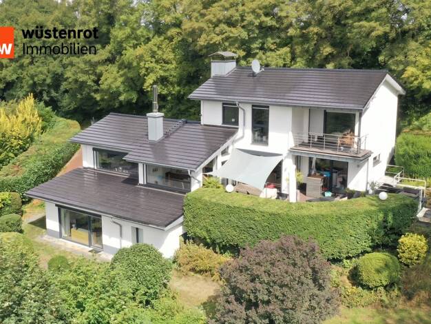 Einfamilienhaus zum Kauf 749.000 € 5 Zimmer 200 m² 4.148 m² Grundstück Heiligenkirchen Detmold 32760