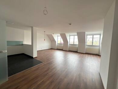 Wohnung zur Miete 720 € 4 Zimmer 120 m² 4. Geschoss frei ab sofort Barbarossastraße 4 Kaßberg Chemnitz 09112