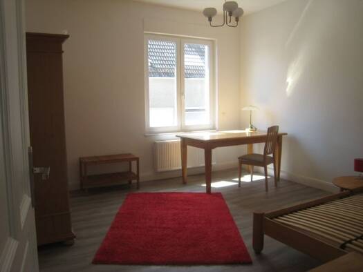 WG-Zimmer zur Miete auf Zeit 400 € 16 m² 2. Geschoss frei ab sofort Griesheim West 65933