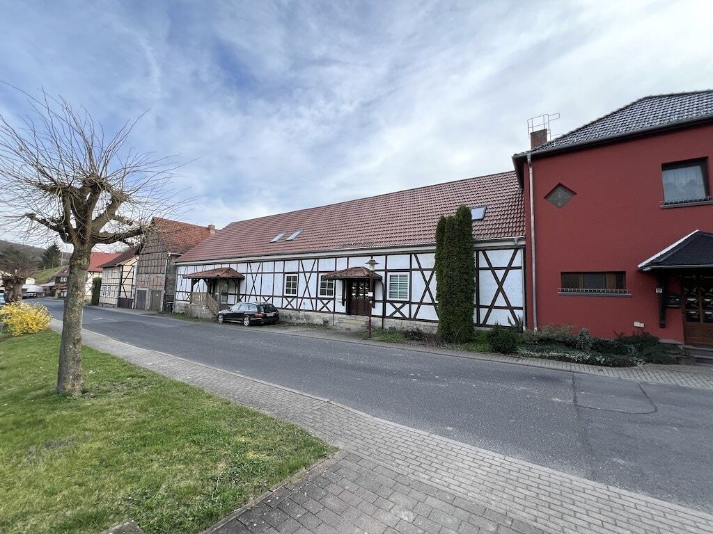 Einfamilienhaus zum Kauf provisionsfrei 30.000 € 7 Zimmer 342 m²<br/>Wohnfläche 538 m²<br/>Grundstück Nazza Nazza 99826