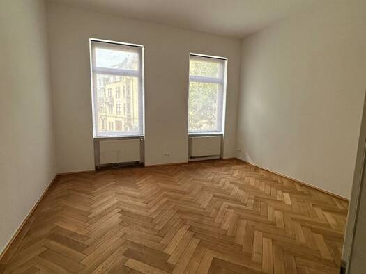 Wohnung zur Miete 1.370 € 3 Zimmer 118,9 m² 1. Geschoss frei ab 01.10.2026 Amalienstraße 46 Innenstadt-West Innenstadt - West 76133