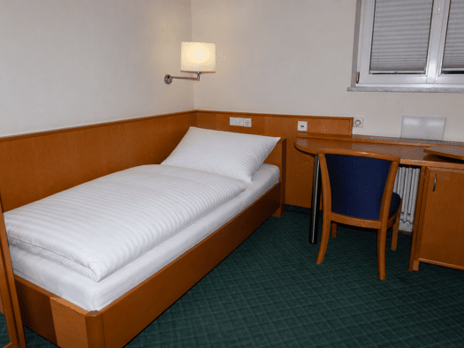 Wohnung zur Miete 300 € 1 Zimmer 7,5 m² Ihringen Ihringen 79241