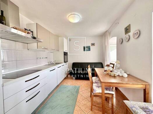 Haus zur Miete 1.500 € 4 Zimmer 150 m² Glavani, Kostrena Kostrena