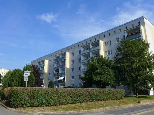 Wohnung zur Miete 380 € 4 Zimmer 72 m² Weida 07570