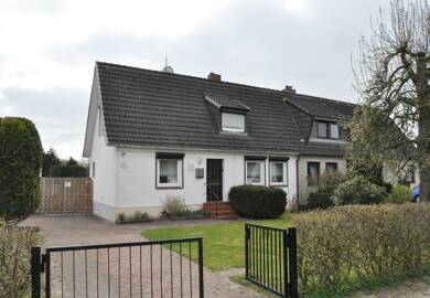 Doppelhaushälfte zum Kauf 369.000 € 4 Zimmer 90 m² 852 m² Grundstück Wahlbezirk 017 Pinneberg 25421