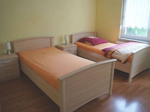 Studio zur Miete Wohnen auf Zeit 950 € 1 Zimmer 18 m² frei ab sofort Haußmannstraße Ost Stuttgart 70188