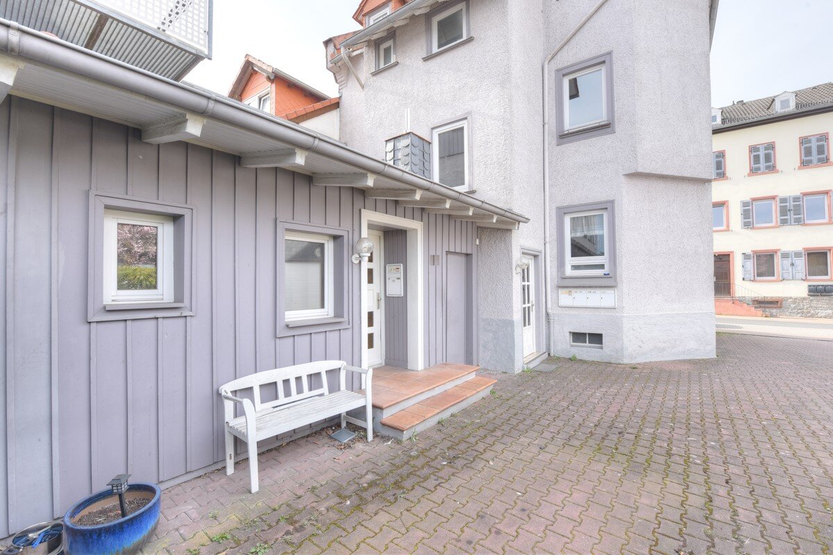 Mehrfamilienhaus zum Kauf als Kapitalanlage geeignet 782.000 € 11 Zimmer 294 m²<br/>Wohnfläche 320 m²<br/>Grundstück Friedrichsdorf Friedrichsdorf 61381