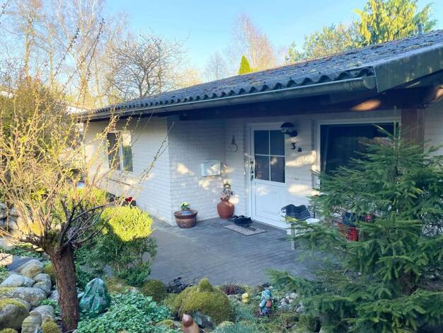 Doppelhaushälfte zum Kauf 399.000 € 4 Zimmer 101 m² 3.600 m² Grundstück Nütschau Travenbrück 23843
