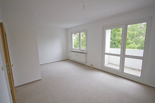 Wohnung zur Miete 269 € 3 Zimmer 56 m²<br/>Wohnfläche 3.<br/>Geschoss 01.02.2025<br/>Verfügbarkeit Ascherslebener Str. 16 Silberhöhe Halle (Saale) 06132