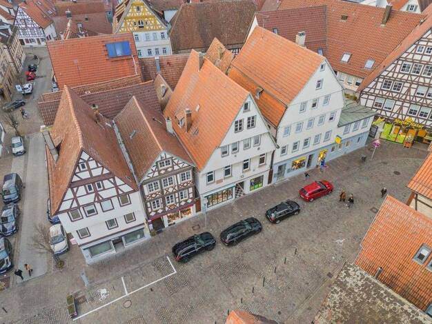 Haus zum Kauf 9 Zimmer 212 m² 217 m² Grundstück Leonberg 71229