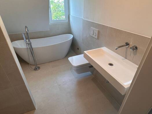 Wohnung zur Miete 1.910 € 2,5 Zimmer 90 m² 3. Geschoss frei ab sofort Gleueler Straße 231 Lindenthal Köln 50935