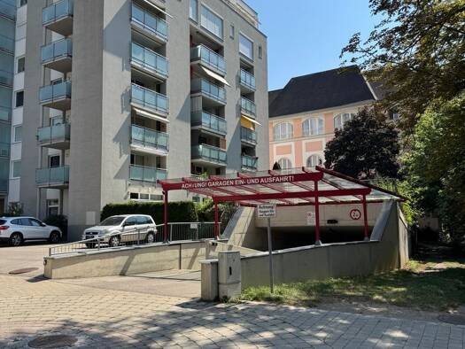 Tiefgaragenstellplatz zur Miete provisionsfrei 28,85 € Baden 2500