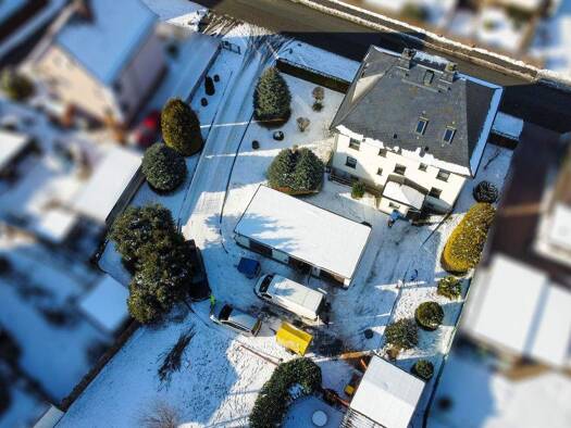 Einfamilienhaus zum Kauf 449.000 € 14 Zimmer 331,8 m² 2.219 m² Grundstück Steinpleis Werdau 08412