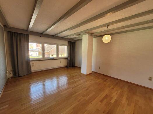 Wohnung zur Miete 980 € 4,5 Zimmer 130 m² 1. Geschoss frei ab sofort Kirchheim 97268