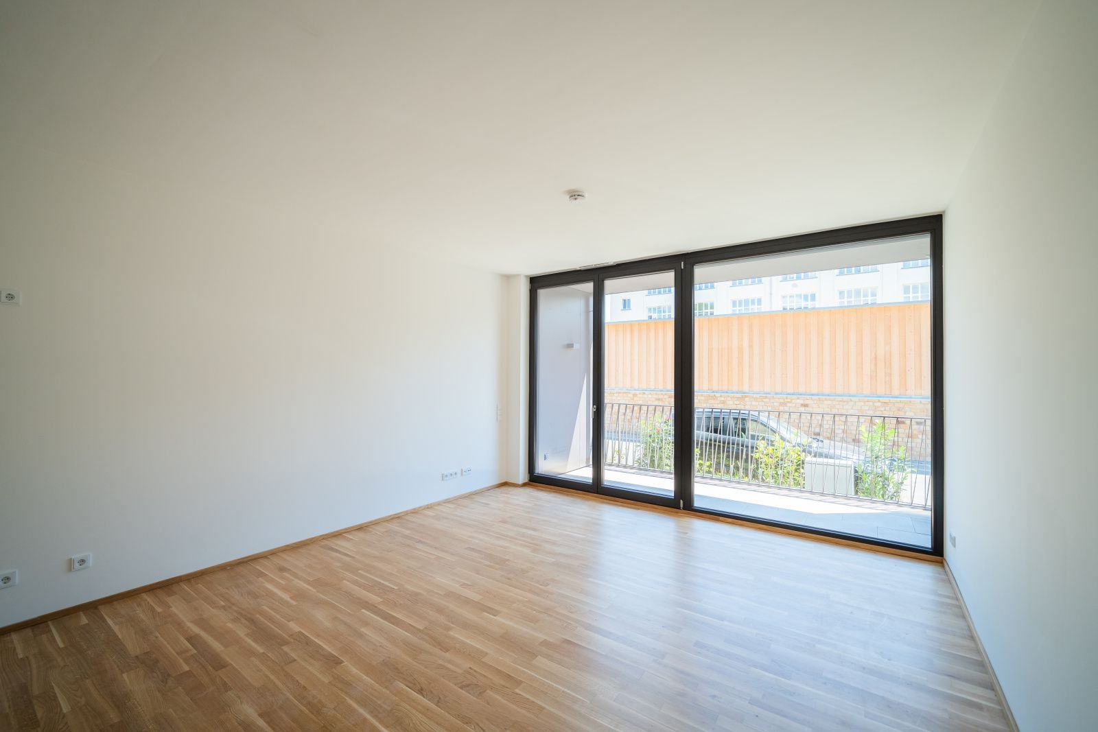 Wohnung zum Kauf provisionsfrei 205.200 € 1 Zimmer 39 m²<br/>Wohnfläche EG<br/>Geschoss ab sofort<br/>Verfügbarkeit Trachau (Neuländer Str.) Dresden 01127