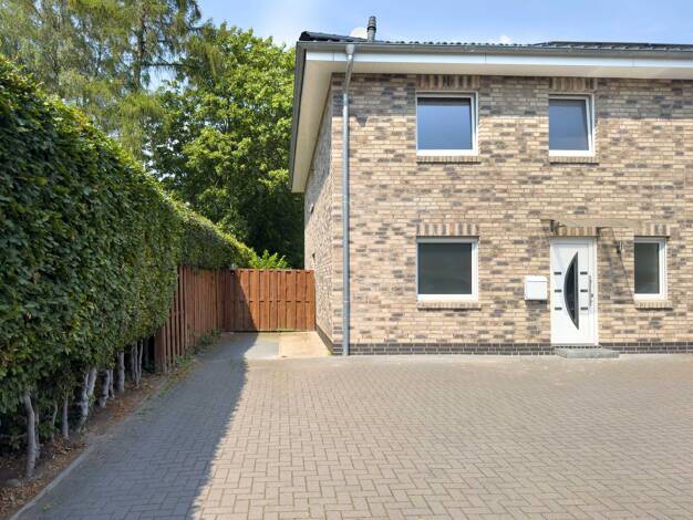 Doppelhaushälfte zum Kauf 695.000 € 4,5 Zimmer 129 m² 499 m² Grundstück Quellental 25421