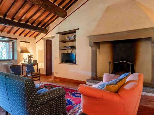 Haus zum Kauf 1.900.000 € 380 m² Cortona 52044